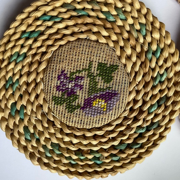 Vintage BoHo Cross Stitch Floral 4￼ Hot Pads Trivets Mats / Wicker Straw Woven - Picture 12 of 12